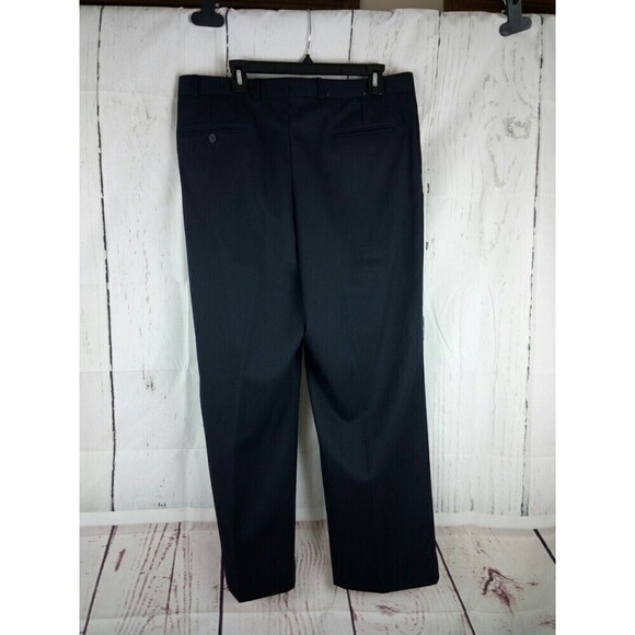 Kasper 44L Wool 3 Button Black Pinstripe 2pc Suit 36x29 Pleated - Picture 11 of 12